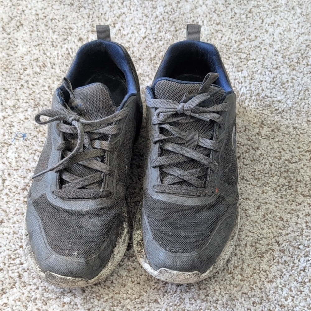 Distressed Sketchers S-Sport Memory Foam Sneakers Size 10